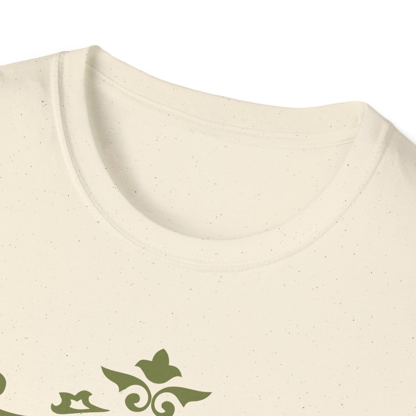 Queen of nails Unisex Softstyle T-Shirt