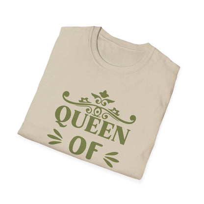 Queen of nails Unisex Softstyle T-Shirt