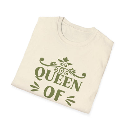 Queen of nails Unisex Softstyle T-Shirt