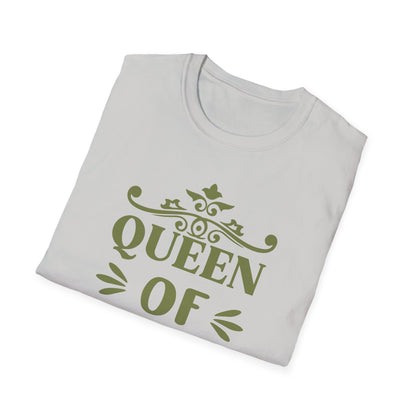 Queen of nails Unisex Softstyle T-Shirt